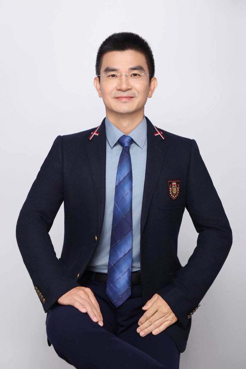 钟维国律师